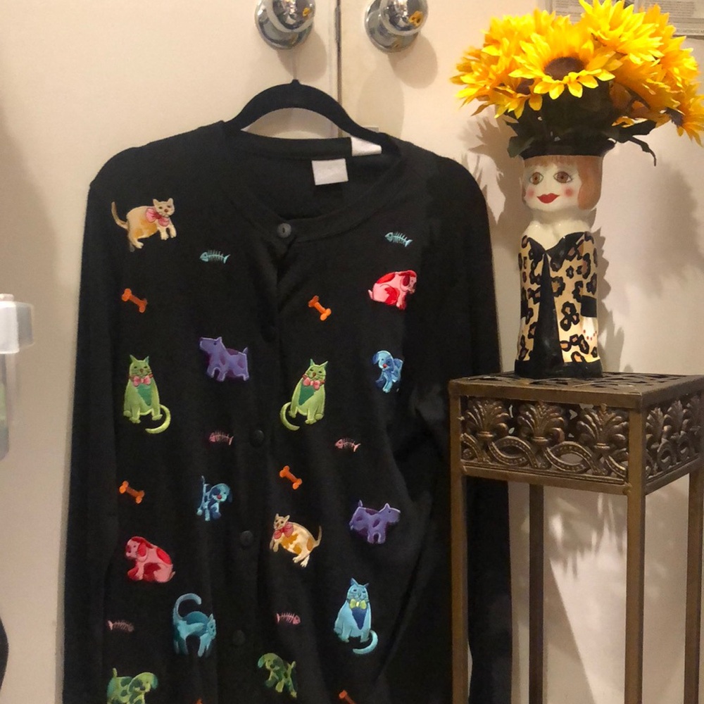 Blair sweater decorated with the cutest dogs, cats, bones, and fish bones!
